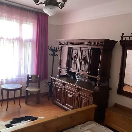 Csok, Mama Villa